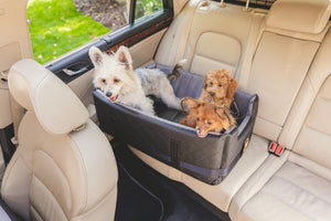 El mejor asiento para perros para el coche. Asiento de coche de piel sintética para perros con ISOFIX o LATCH. Rápido. Segura. Limpio.